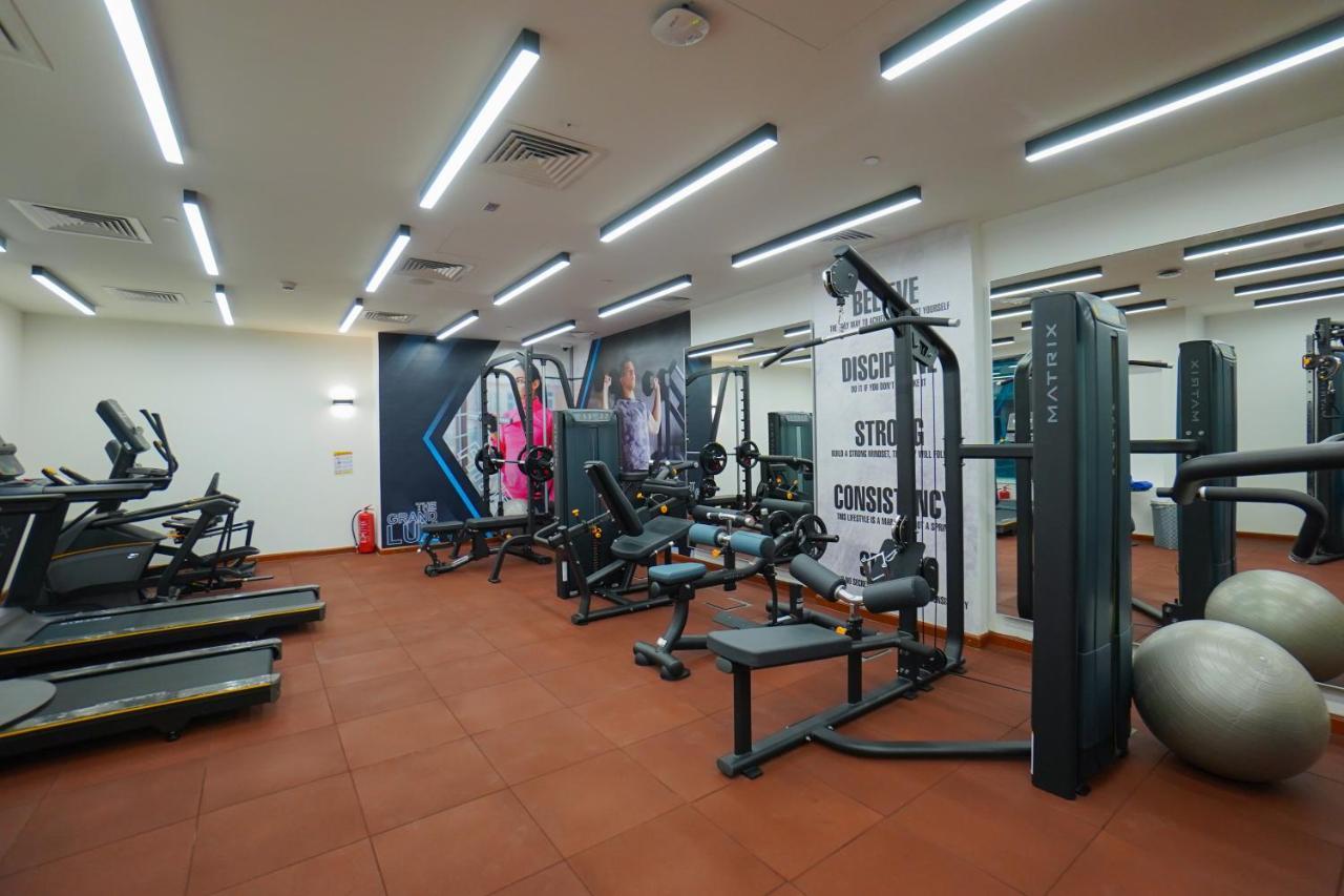 The Grand Lux Hotel 도하 외부 사진 The gym at the hotel