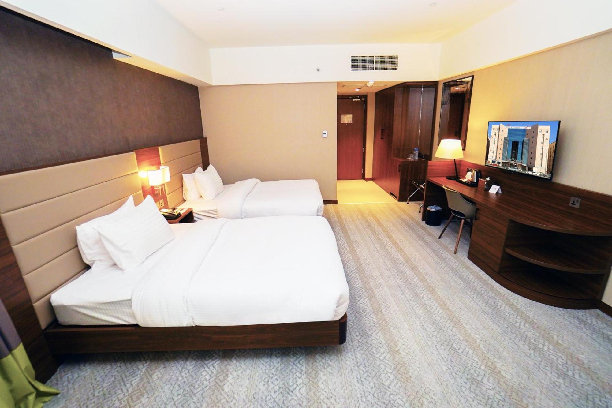 The Grand Lux Hotel 도하 외부 사진 Deluxe Room